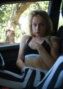 chloe toy in car entertainment 0064 256x362 - Girlfolio - In-Car entertainment